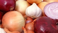 Benefits-of-onion-for-plants